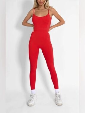 yllw The Label Mackenzie Belted Jumpsuit Red Size Small